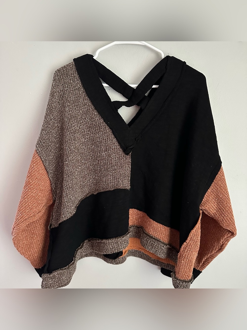 POL Patchwork V-Neck Oversized Medium Sweater women’s boutique fall M cropped